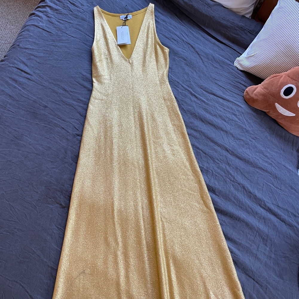 Gabriela Hearst Melitta knit dress with Gold Merino wool. Styled for photoshoot. - Picture 2 of 10
